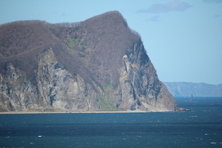 春のシリパ山