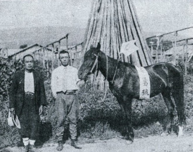 軍馬出征(『郷土史』より)