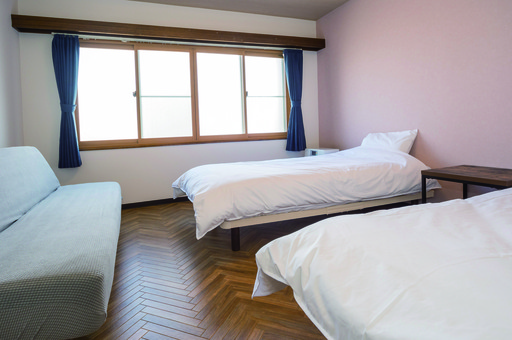 Wine&Pig_guesthouse